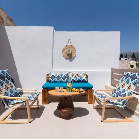 Faidra House Holiday home *